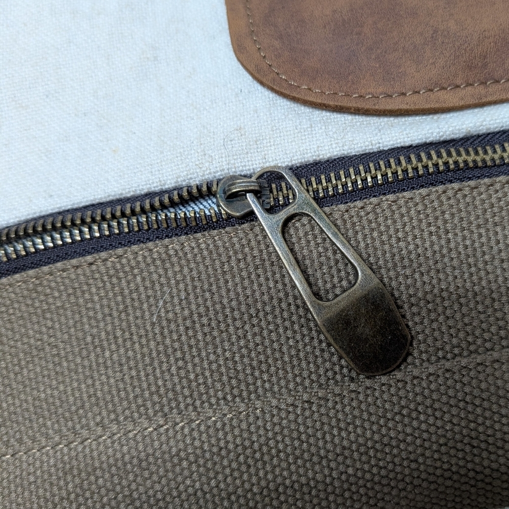 Canvas and Leather Bag Backpack Weekender - Picture 5 of 16